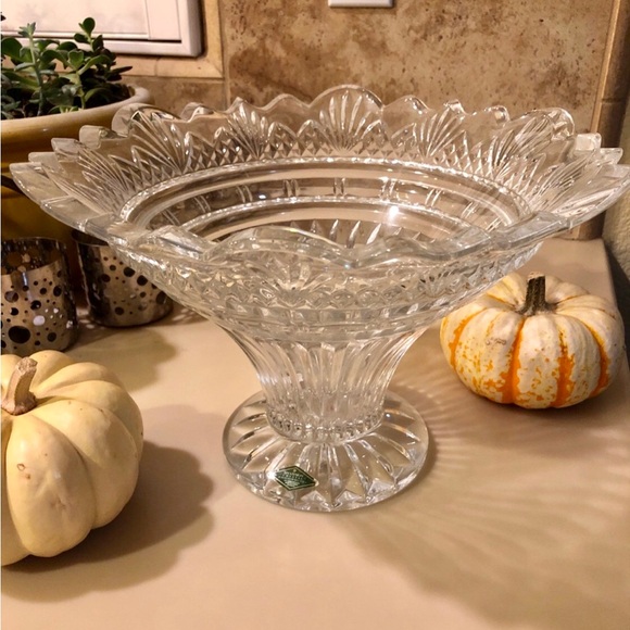 Shannon Crystal by Godinger 
Pedestal Bowl - Picture 4 of 5